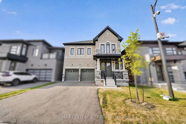 Property Photo: 11 Keyworth Crescent ON L6R 4E9