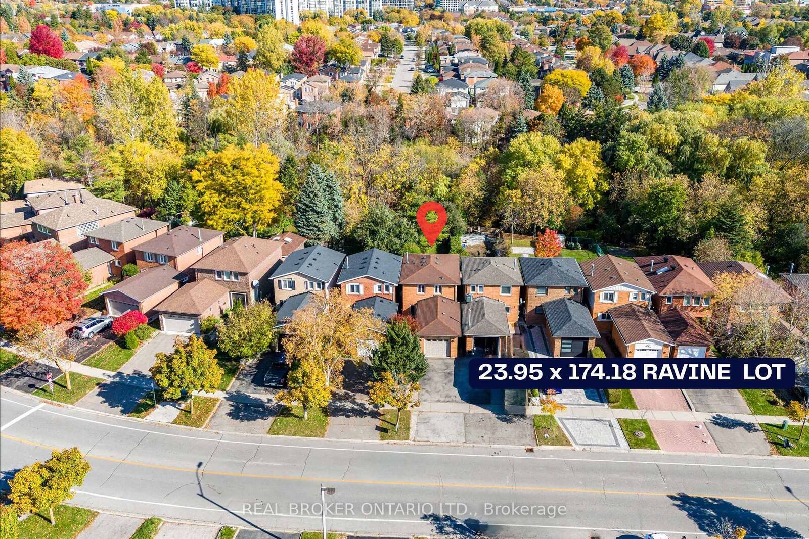 Property Photo:  125 Kersey Crescent  ON L4C 5X4 