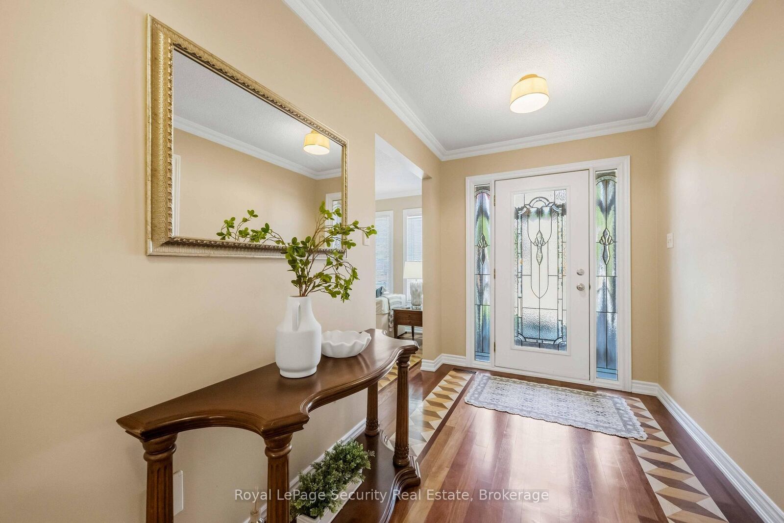 Property Photo:  46 Birchway Place  ON L7J 2X7 