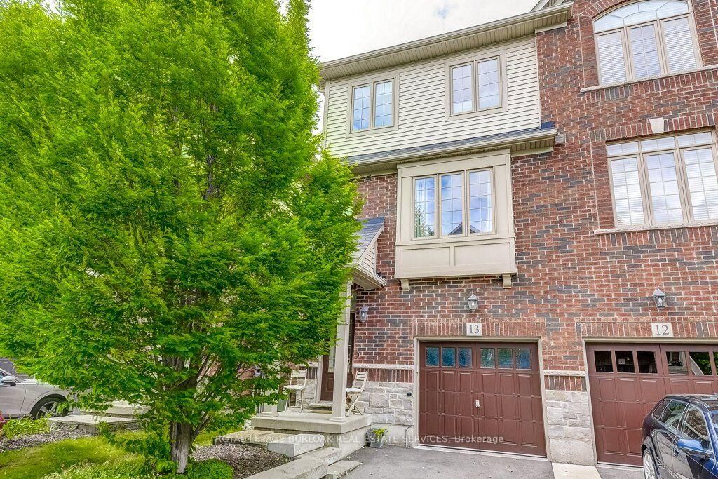 Property Photo:  4165 Upper Middle Road 13  ON L7M 0V4 