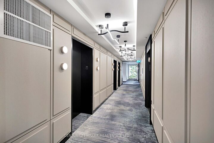 Property Photo:  3200 William Coltson Avenue 721  ON L6H 7W6 