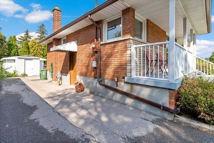 Property Photo:  161 Hoover Crescent Lower  ON L9A 3H2 