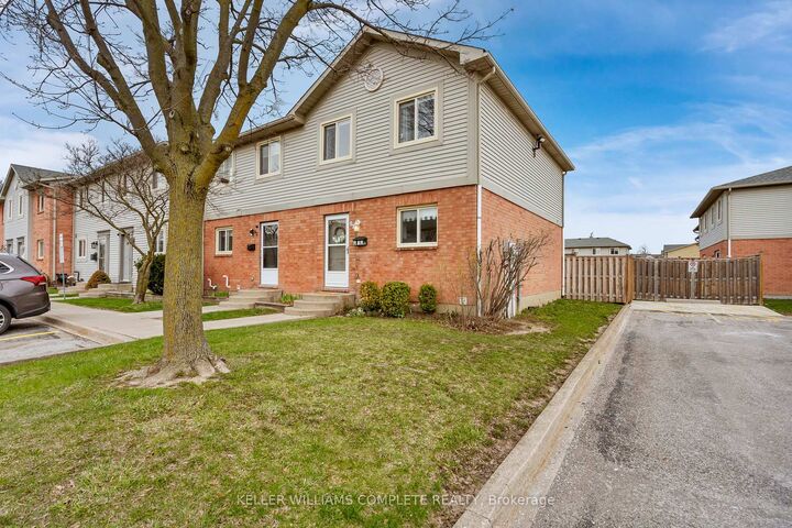 Property Photo:  65 Dorchester Boulevard 61  ON L2M 7T1 