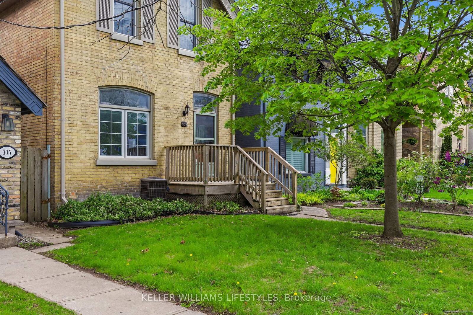 Property Photo:  303 Pall Mall Street  ON N6B 2G8 