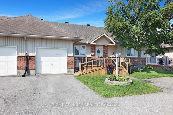 Property Photo: 527 Pumpkin Patch Private ON K0A 2Z0