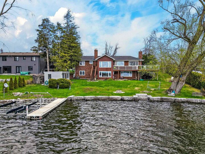 Property Photo: 1927 Pinehurst Avenue ON K0L 2H0