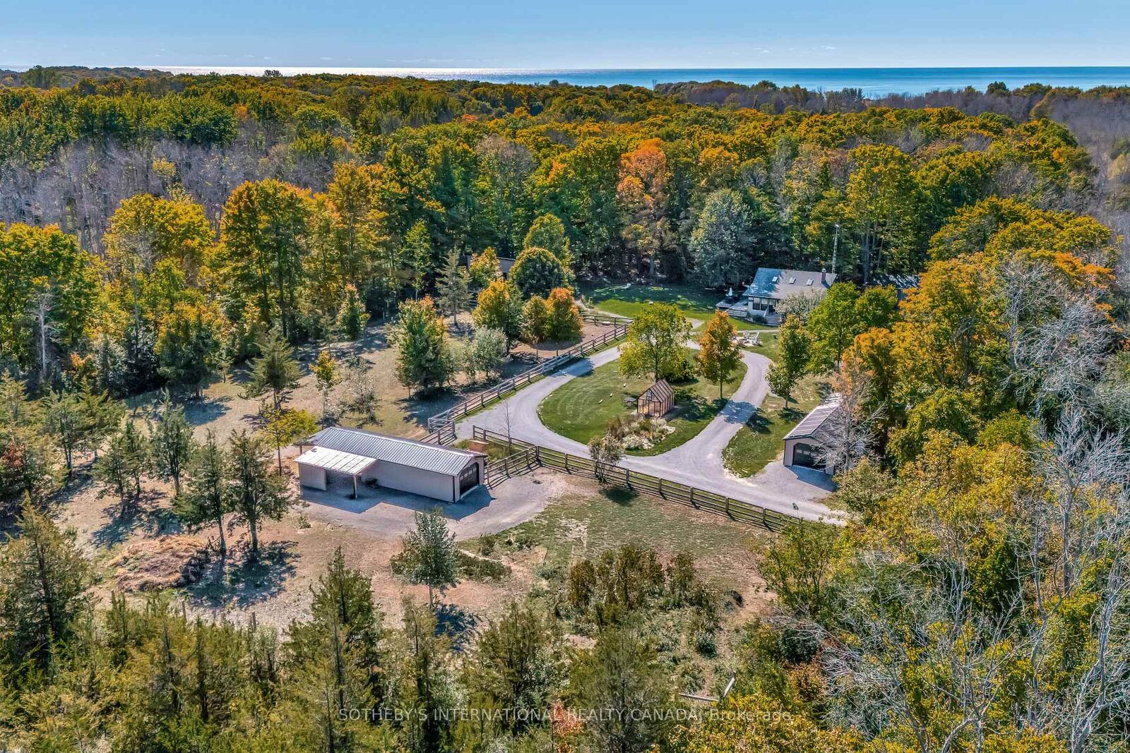 Property Photo: 220 Easterbrook Road S ON K0K 2P0