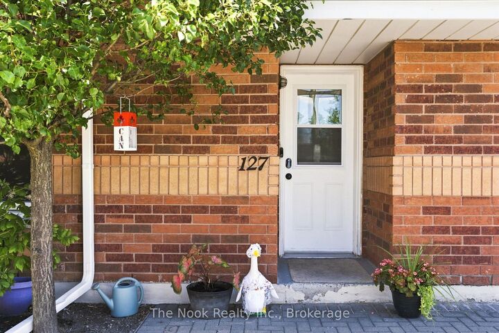 12421 Ninth Line 127 — photo 1