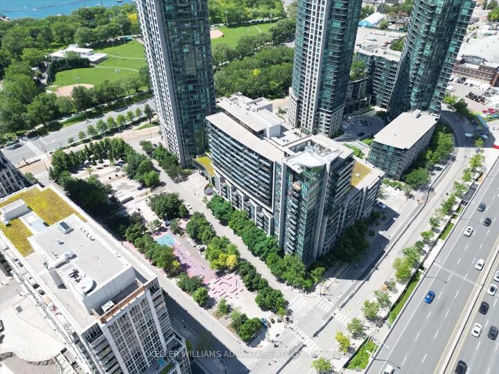 Property Photo:  209 Fort York Boulevard 1170  ON M5V 4A1 
