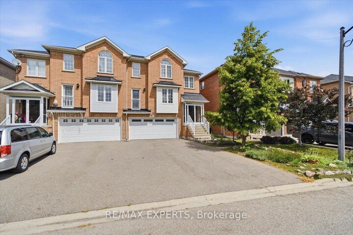 Property Photo: 64 Knoll Haven Circle ON L7E 2V5