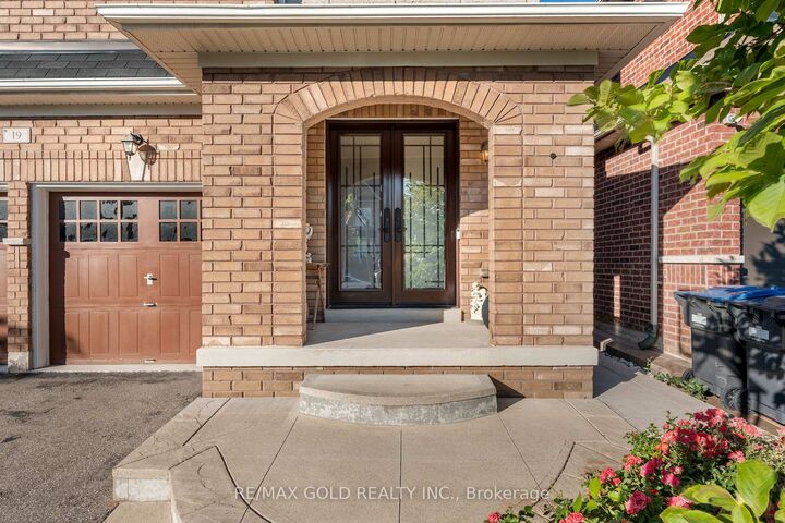 Property Photo: 19 Bellcrest Road ON L6Y 2M7