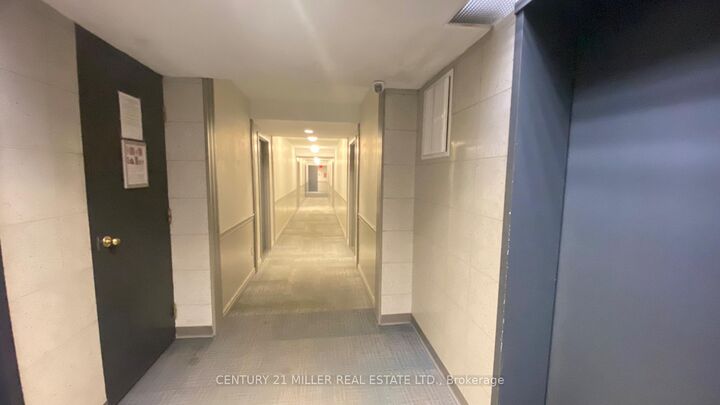 Property Photo:  285 Enfield Place 1702  ON L5B 3Y6 