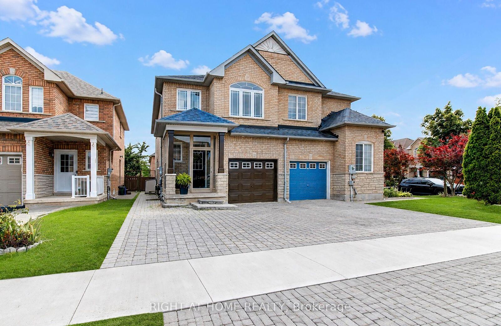 Property Photo: 116 Nasir Crescent ON L6A 3B2