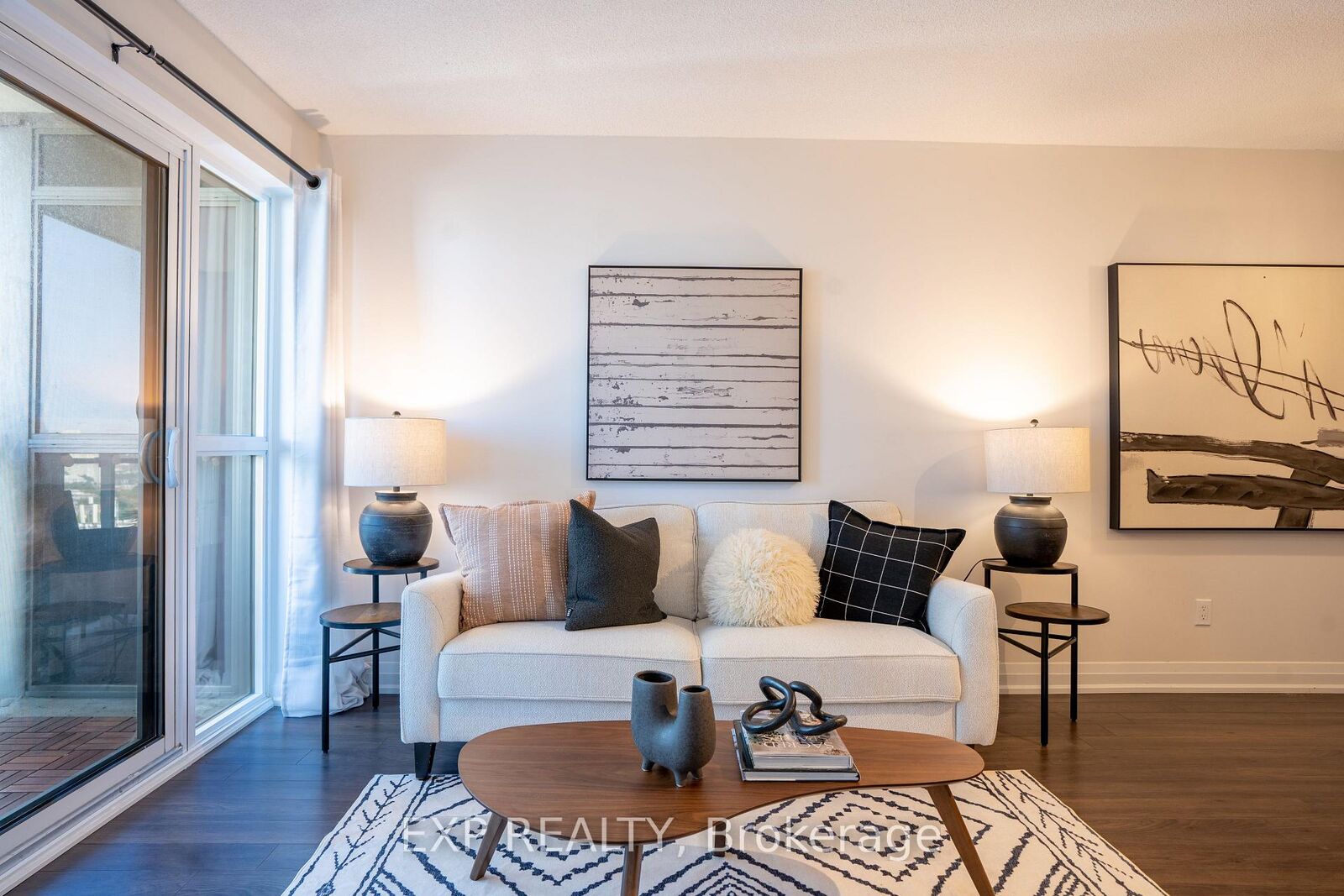 Property Photo: 20 Meadowglen Place 2410 ON M1G 0A9