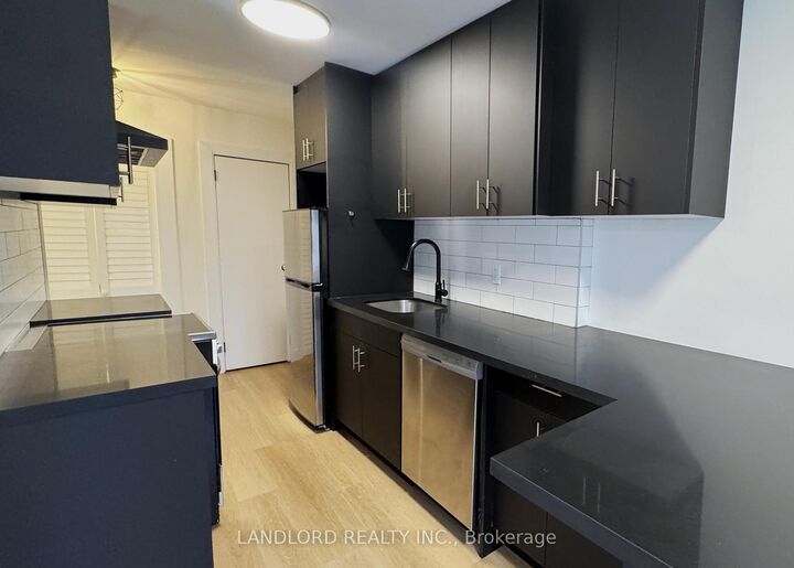 Property Photo: 420 Eglinton Avenue E 301 ON M4P 1L8