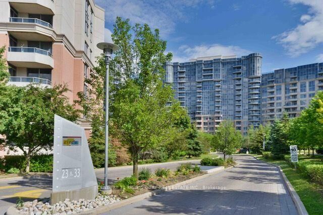 Property Photo: 23 Cox Boulevard 572 ON L3R 4G1
