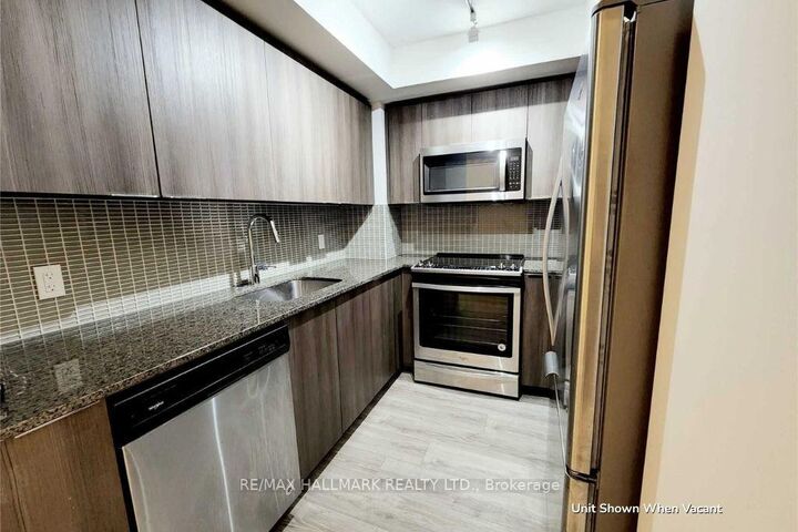 Property Photo:  30 Shore Breeze Drive 922  ON M8V 0J1 