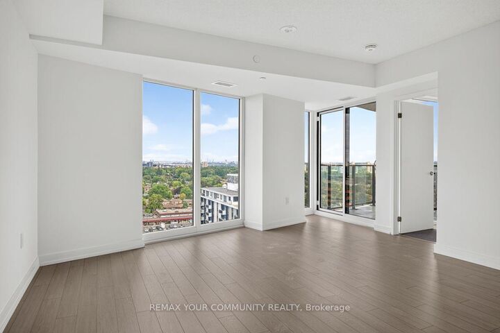 Property Photo:  4010 Eglinton Avenue W 1504  ON M9A 0G5 