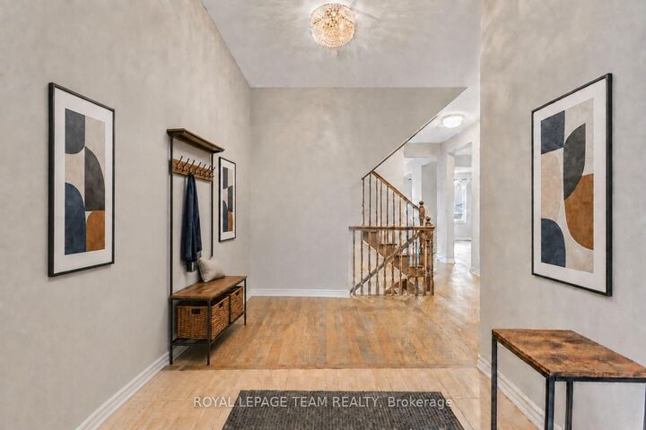 Photo de la propriété:  109 Falabella Street  ON K2S 0X7 