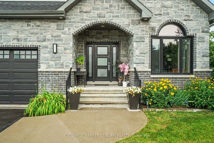Property Photo: 88 Tabitha Crescent ON K0C 1H0