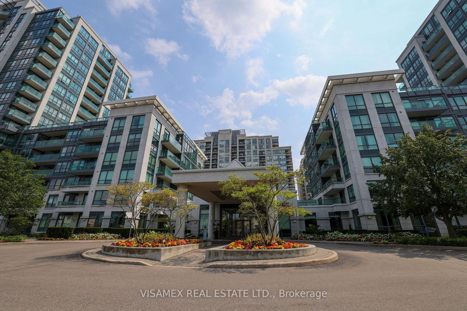 Property Photo: 20 North Park Road 210 ON L4J 0G7