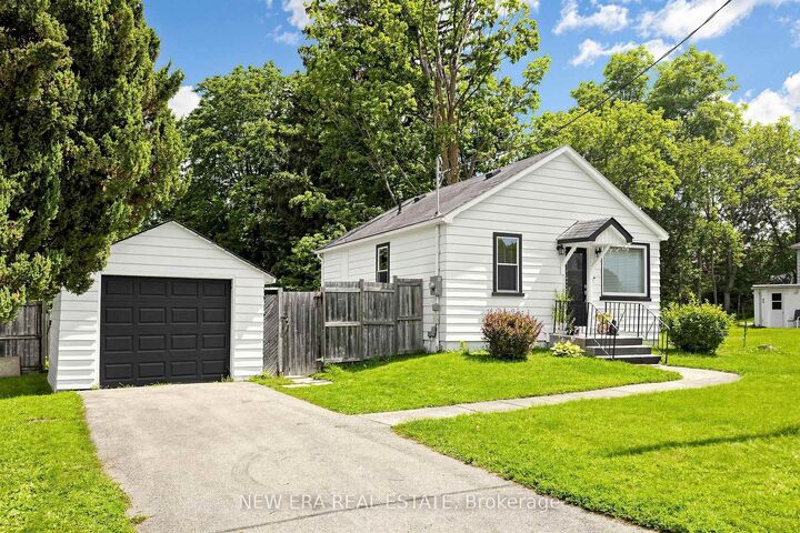 Property Photo: 247 Muriel Street ON L3Y 3N2