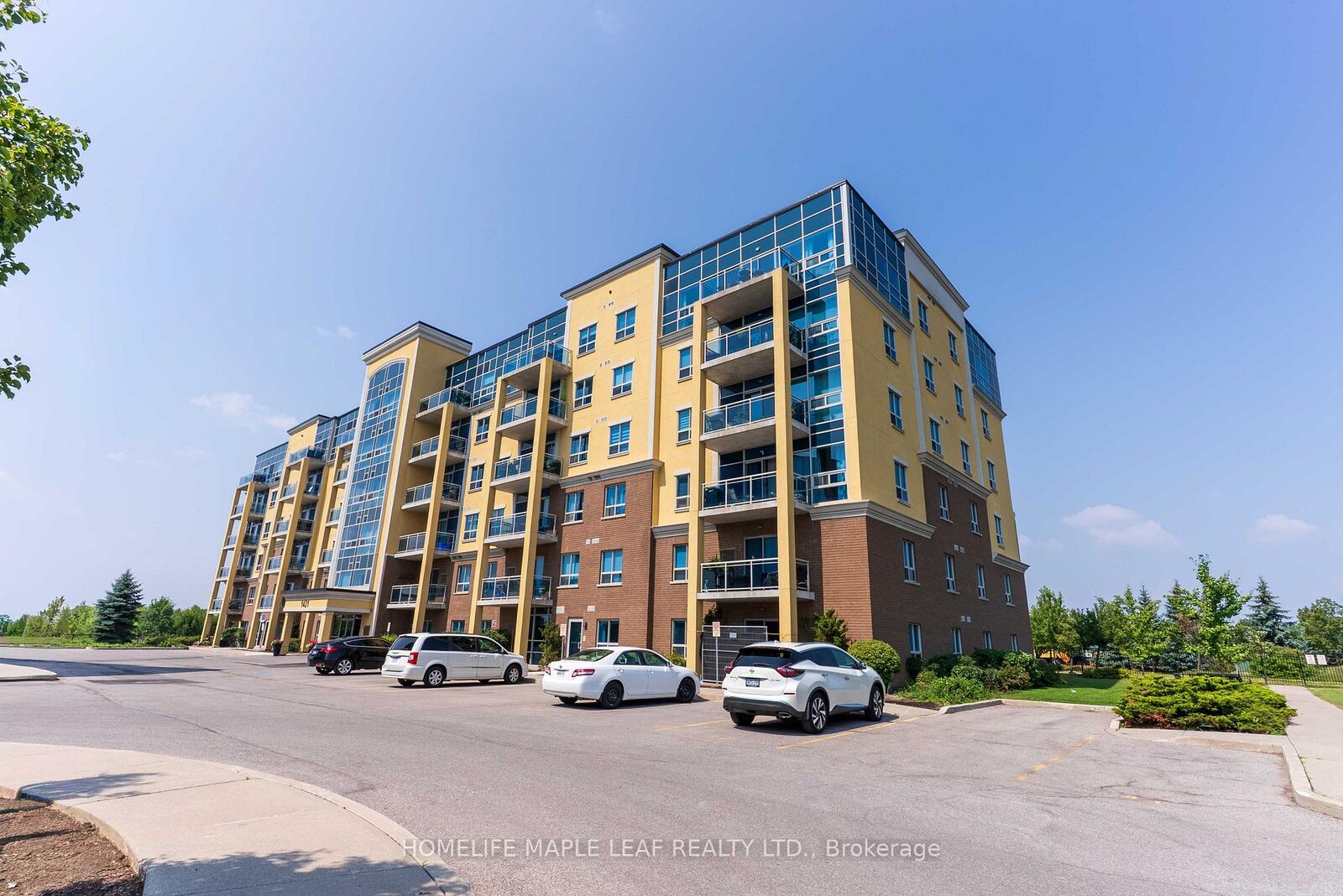 Property Photo: 1421 Costigan Road 307 ON L9T 2N4