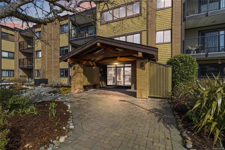 Property Photo: 1870 McKenzie Ave #224 BC V8N 4X3