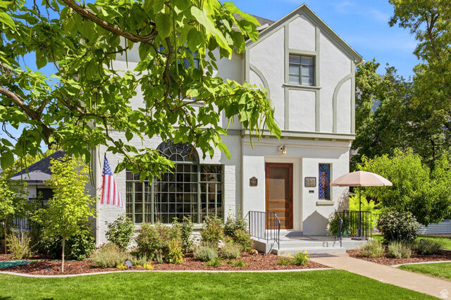 Property Photo:  111 E 100 N  UT 84663 