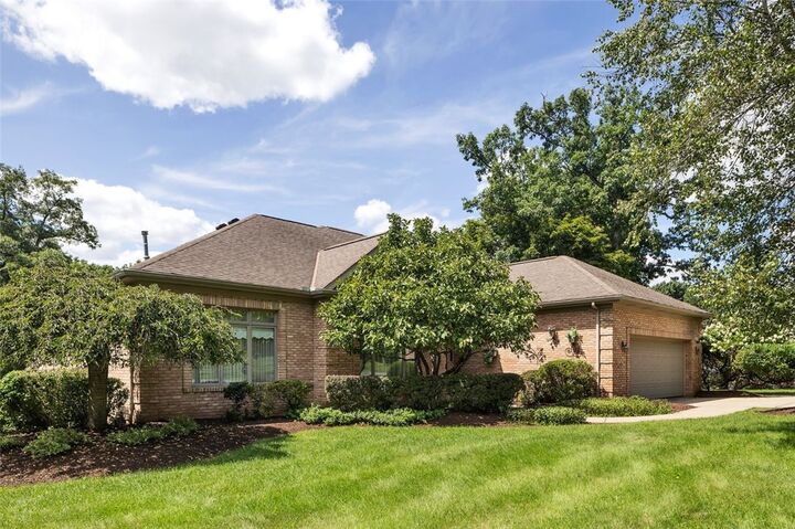 Property Photo: 9731 Harmony Dr PA 15237