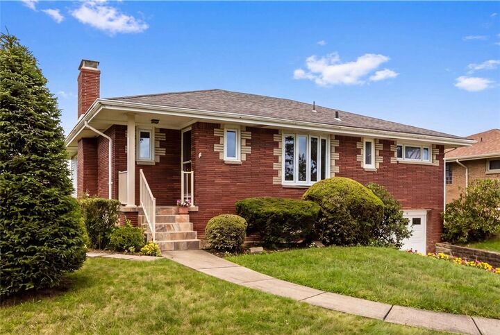 Property Photo:  1722 Worcester Drive  PA 15243 