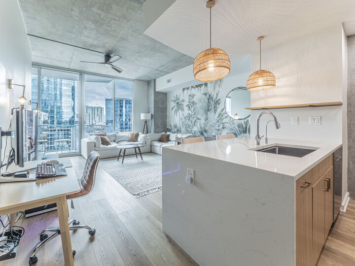 Property Photo:  360 Nueces Street 1018  TX 78701 