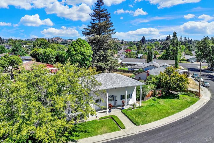 Property Photo:  560 Werner Way  CA 95688 