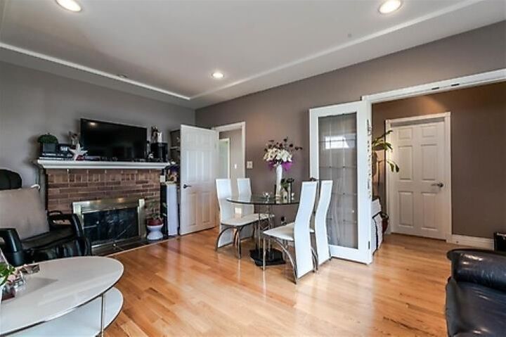 Property Photo: 586 E 60th Avenue BC V5X 2A3