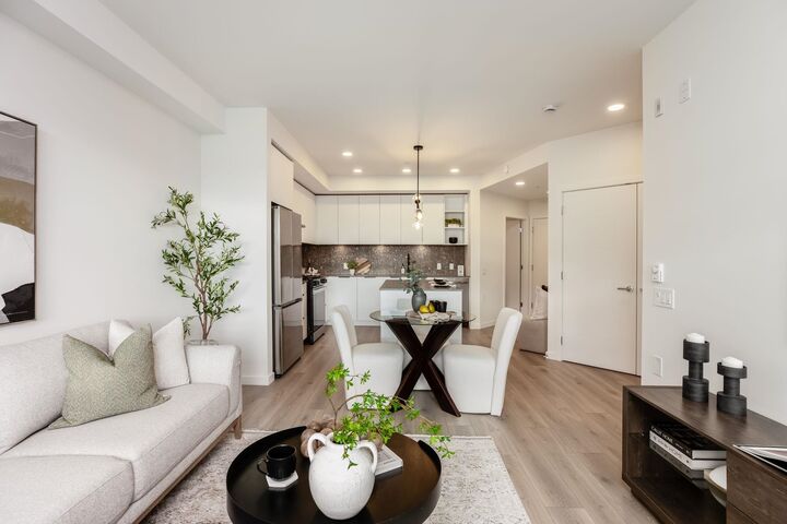 7936 206 Street 402 — photo 1