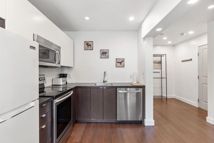 Property Photo:  2129 Lake Placid Road 301  BC V8E 0N4 