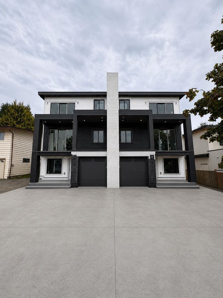 1146 Yorston Court — photo 1