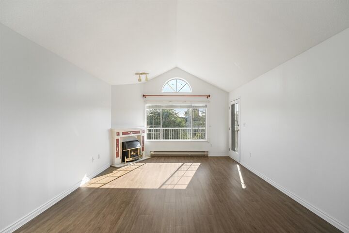 Property Photo: 5375 205th Street 311 BC V3A 7V7