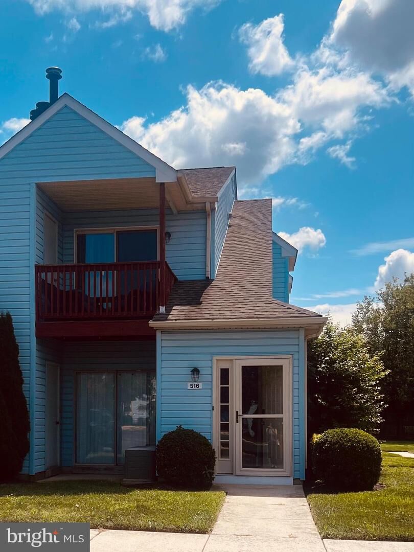Property Photo:  516 Cascade Court  NJ 08080 