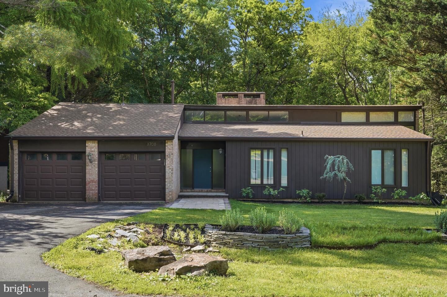 Property Photo:  8708 Hidden Hill Lane  MD 20854 