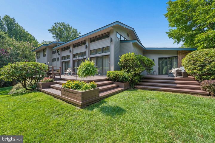 Property Photo:  17026 Barn Ridge Drive  MD 20906 