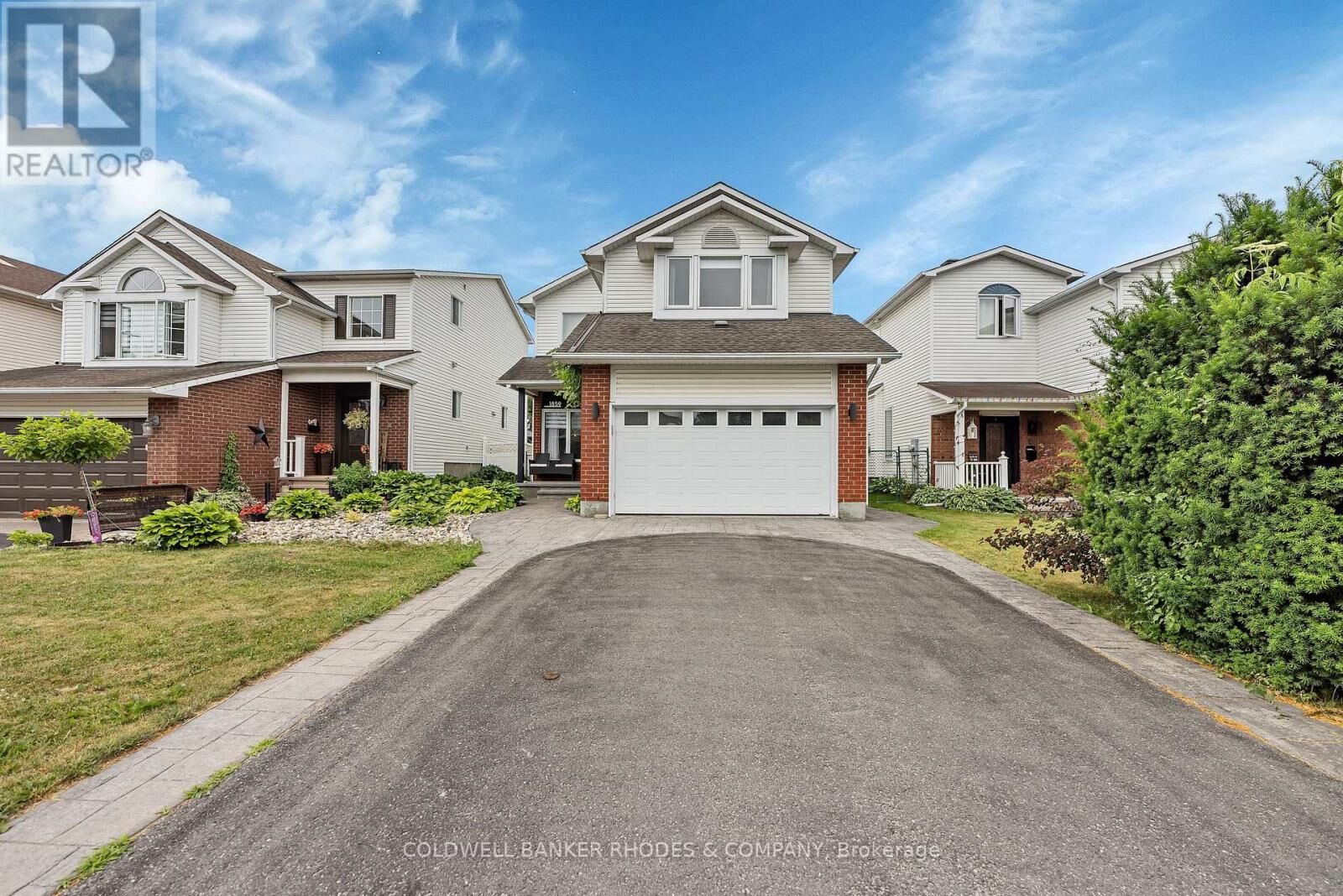 Property Photo: 1859 Hennessy Crescent ON K4A 3X8