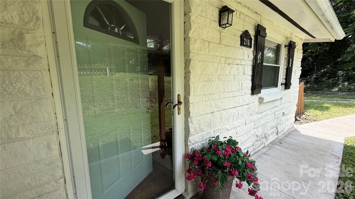 Property Photo: 216 Auten Circle NC 28120