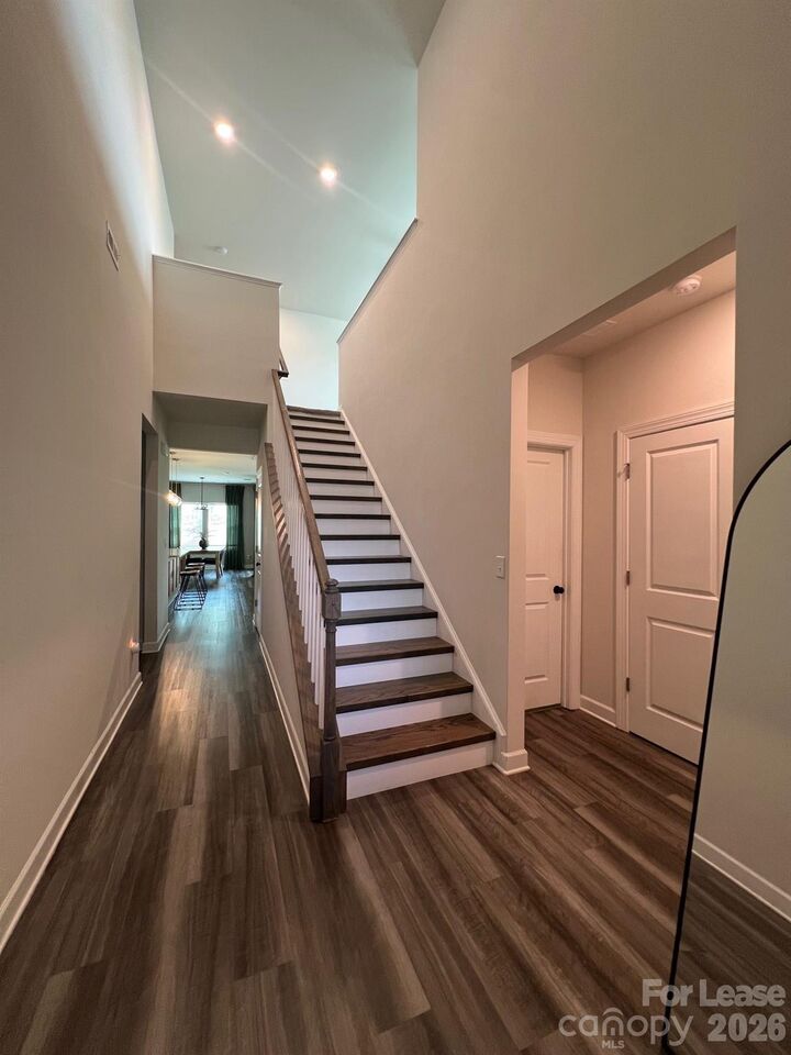 Property Photo:  8921 Pennegrove Circle  NC 28214 