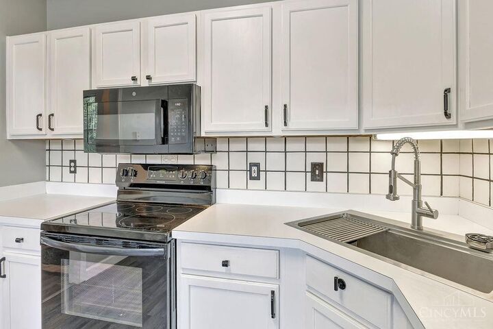 Property Photo: 8903 Eastwind Way OH 45069