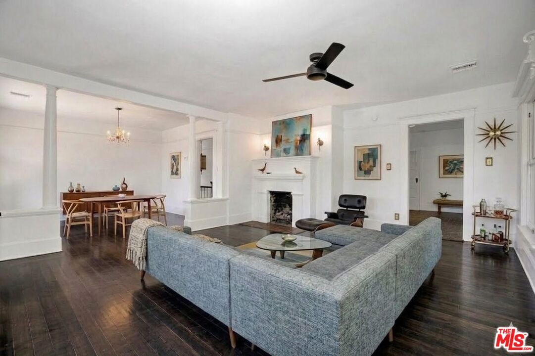 Property Photo:  362 N Avenue 57, Unit 1/4  CA 90042 