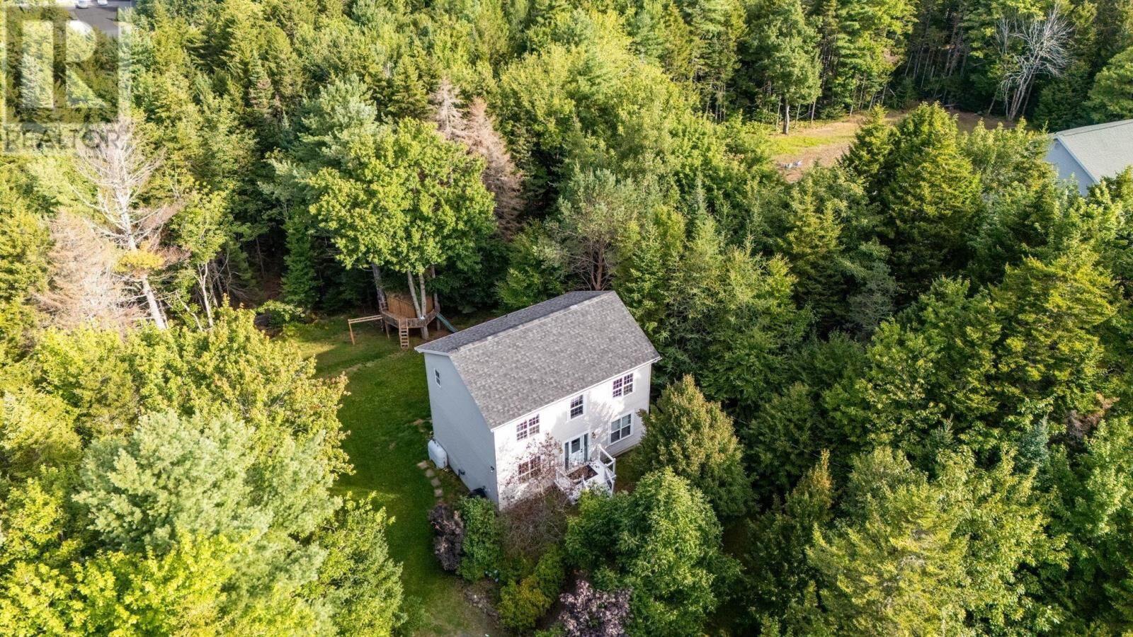 Property Photo:  68 Seth Aaron Drive  NS B4B 1T1 