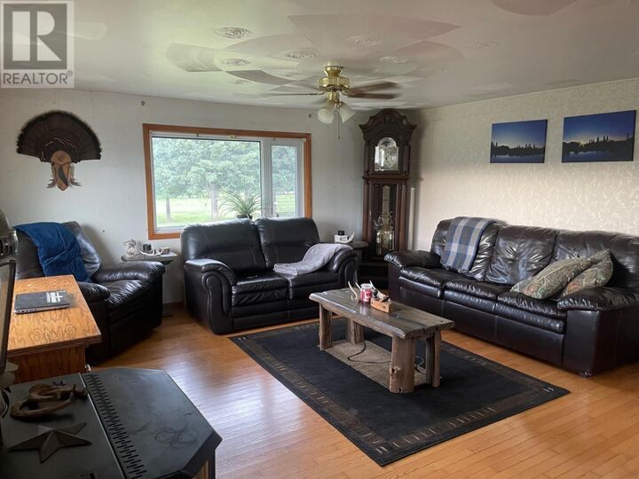 Property Photo: 98 Whittaker Rd ON P0T 1W0