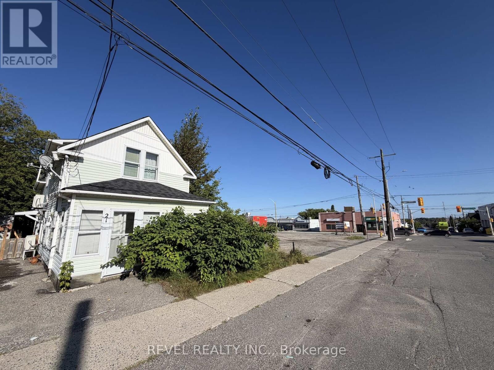 Property Photo:  21 Birch Street South  ON P4N 2A4 