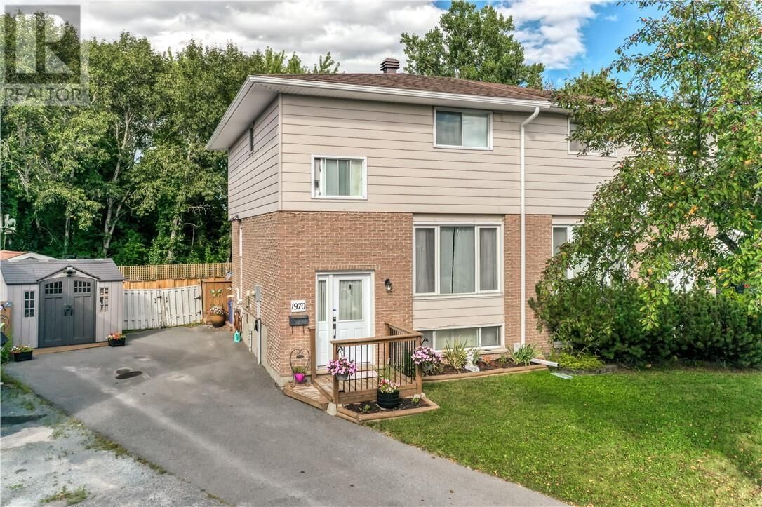 Property Photo:  1970 Melbourne Street  ON P3A 4Y4 